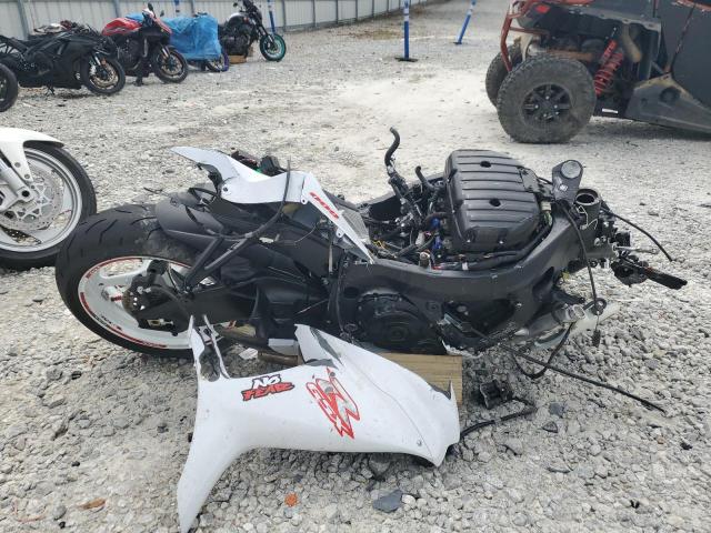  Salvage Suzuki Gsxr600