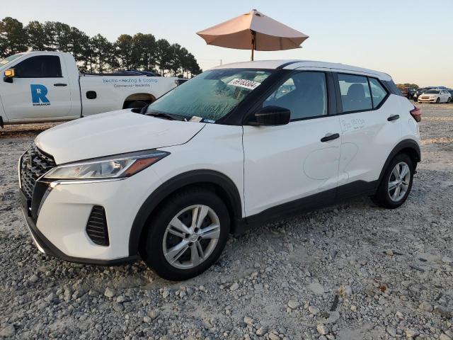  Salvage Nissan Kicks