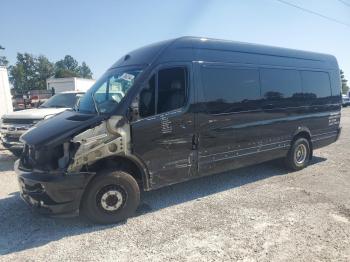  Salvage Mercedes-Benz Sprinter