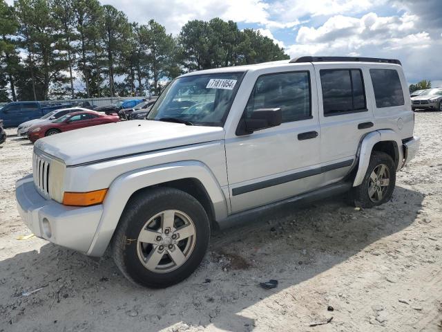  Salvage Jeep Commander