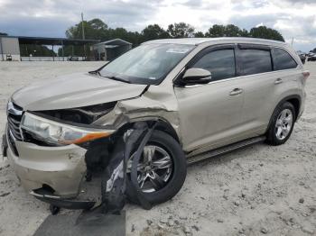  Salvage Toyota Highlander