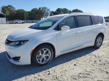  Salvage Chrysler Pacifica