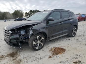  Salvage Hyundai TUCSON