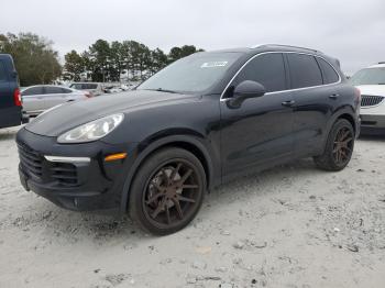  Salvage Porsche Cayenne