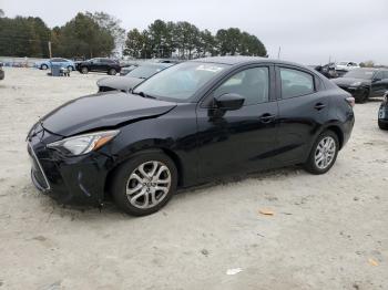  Salvage Toyota Yaris