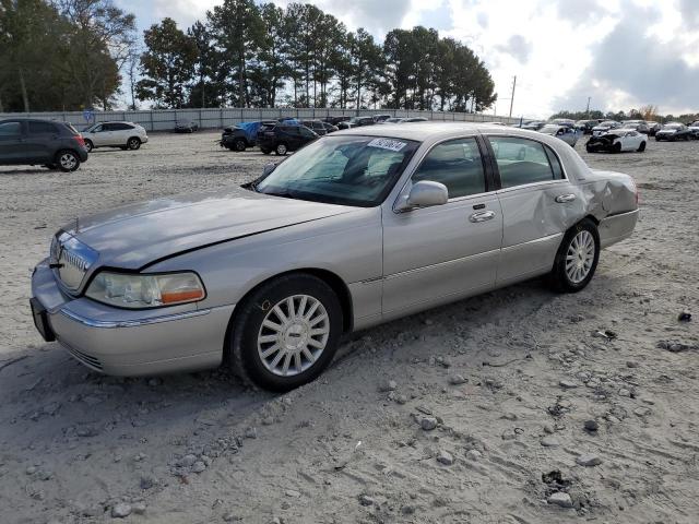  Salvage Lincoln Towncar