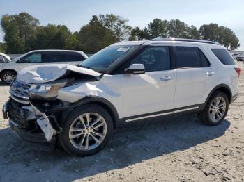  Salvage Ford Explorer