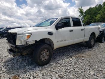  Salvage Nissan Titan