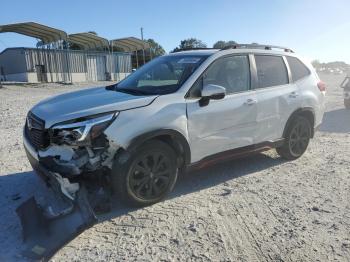  Salvage Subaru Forester