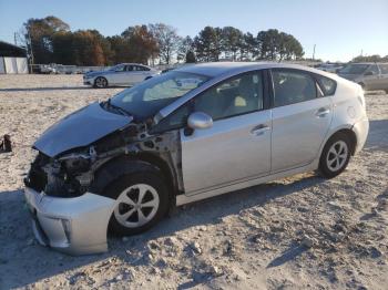  Salvage Toyota Prius