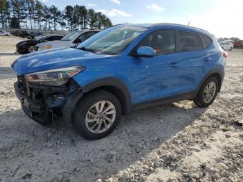  Salvage Hyundai TUCSON