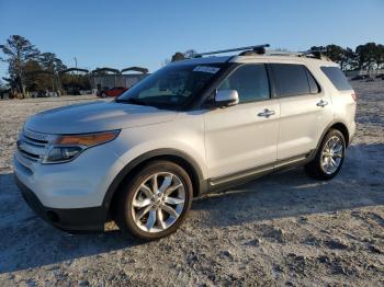  Salvage Ford Explorer