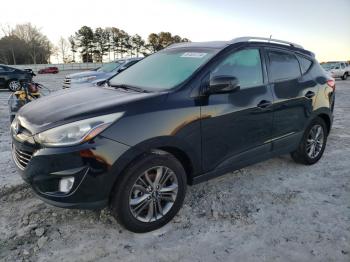  Salvage Hyundai TUCSON