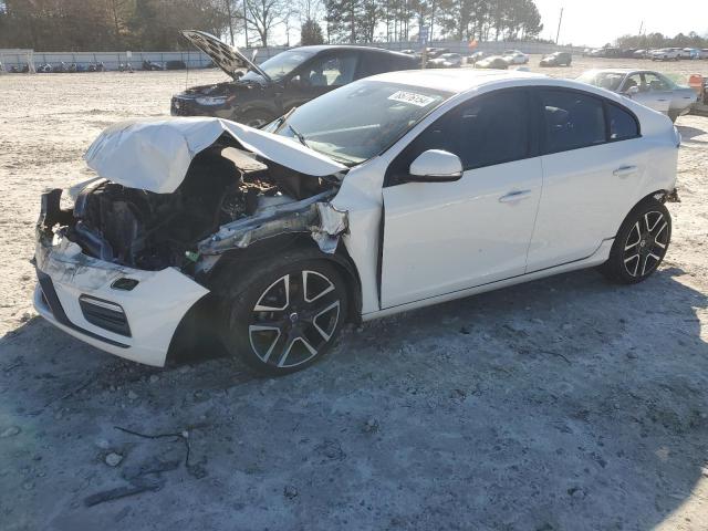  Salvage Volvo S60