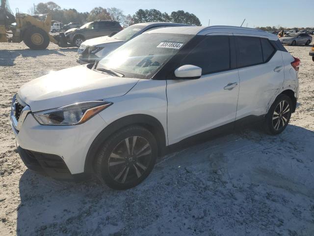  Salvage Nissan Kicks