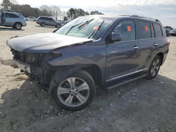  Salvage Toyota Highlander