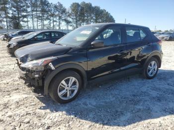  Salvage Nissan Kicks