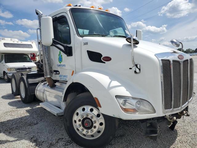  Salvage Peterbilt 579