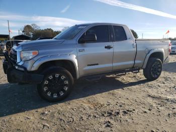  Salvage Toyota Tundra