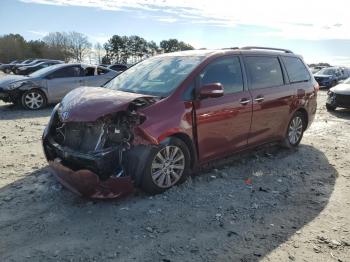  Salvage Toyota Sienna