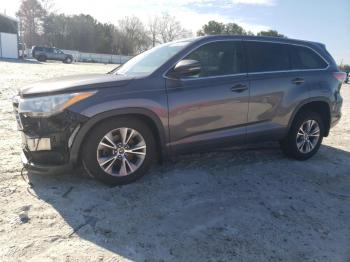  Salvage Toyota Highlander