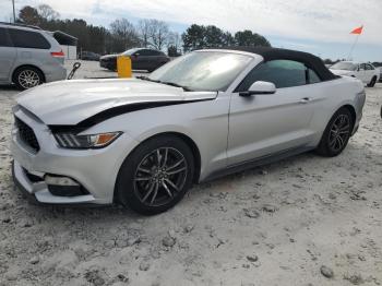  Salvage Ford Mustang