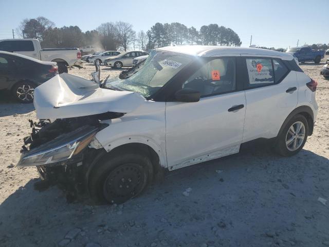  Salvage Nissan Kicks