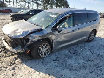  Salvage Chrysler Pacifica