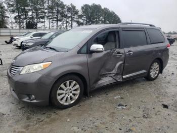  Salvage Toyota Sienna