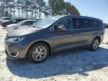  Salvage Chrysler Pacifica