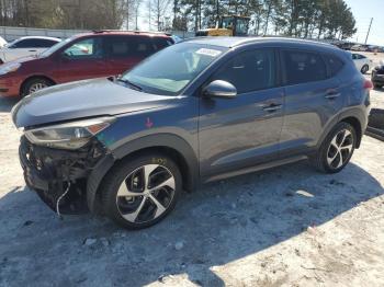 Salvage Hyundai TUCSON