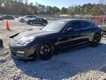  Salvage Porsche Panamera