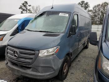  Salvage Mercedes-Benz Sprinter