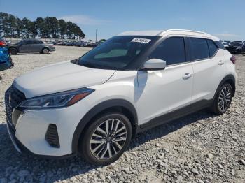  Salvage Nissan Kicks