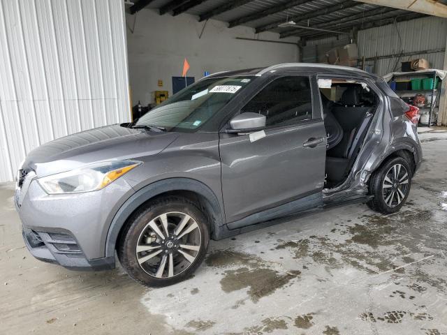  Salvage Nissan Kicks