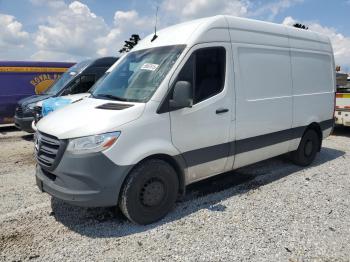  Salvage Mercedes-Benz Sprinter