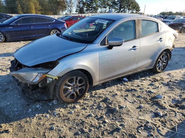  Salvage Toyota Yaris