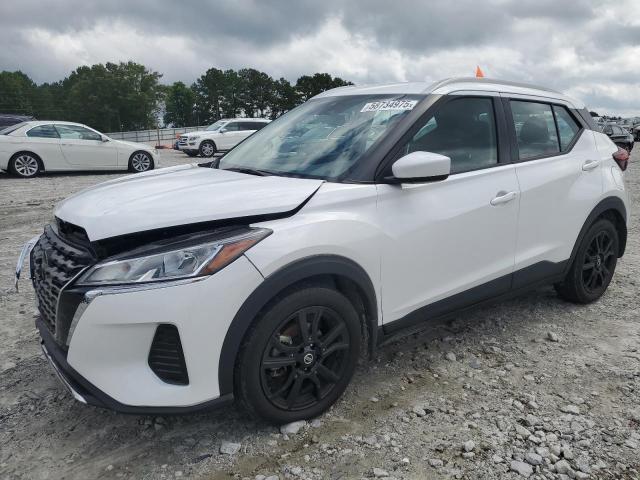  Salvage Nissan Kicks