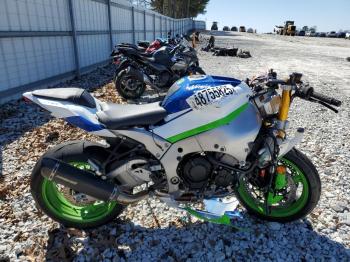  Salvage Kawasaki Zx1002 L