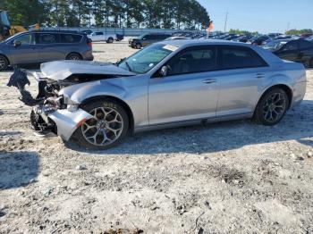  Salvage Chrysler 300