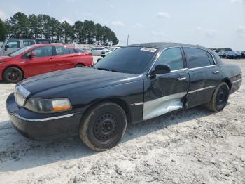  Salvage Lincoln Towncar