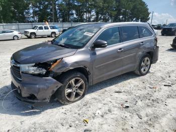  Salvage Toyota Highlander