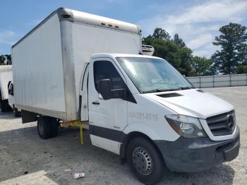  Salvage Mercedes-Benz Sprinter