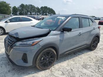  Salvage Nissan Kicks