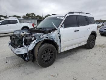  Salvage Ford Bronco