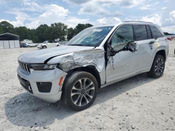  Salvage Jeep Grand Cherokee