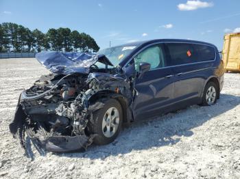  Salvage Chrysler Pacifica