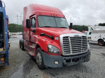  Salvage Freightliner Cascadia 1