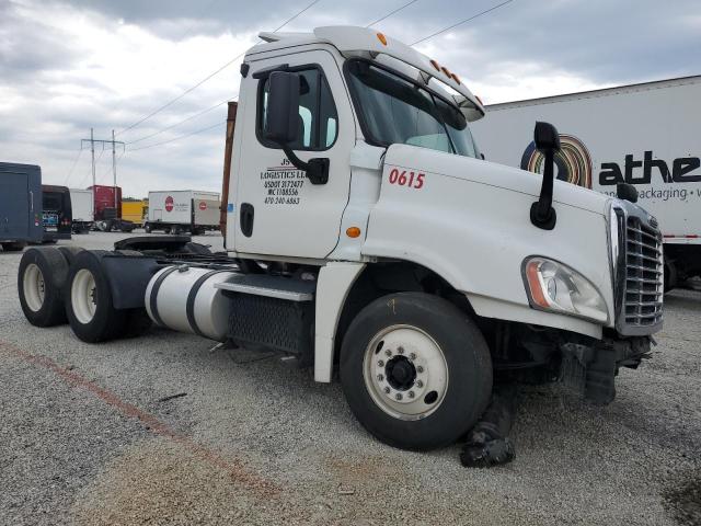  Salvage Freightliner Cascadia 1