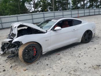  Salvage Ford Mustang